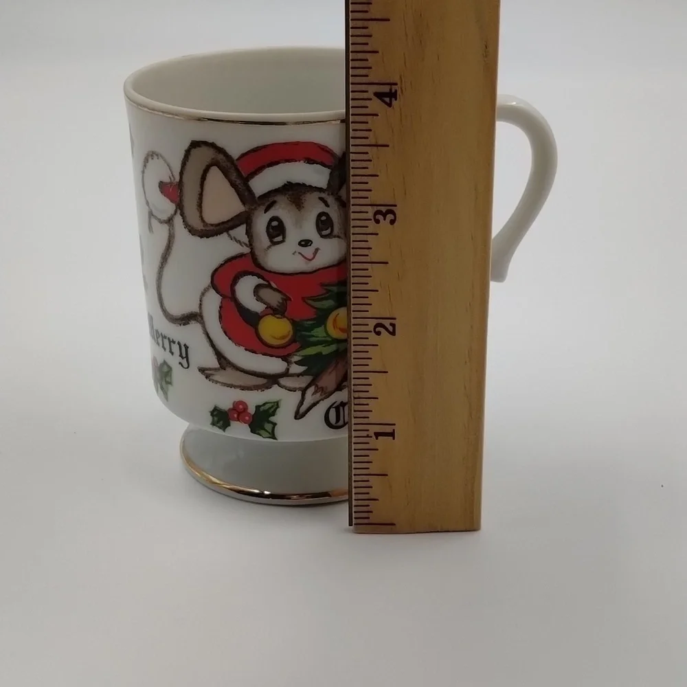 Lefton Vintage coffee Christmas Mug Mouse with Christmas Tree Santa